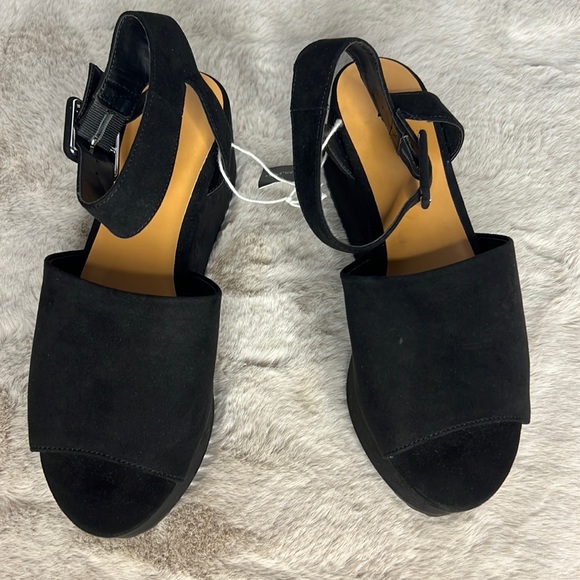 American Eagle Outfitters Platform Sandals - Picture 2 of 10